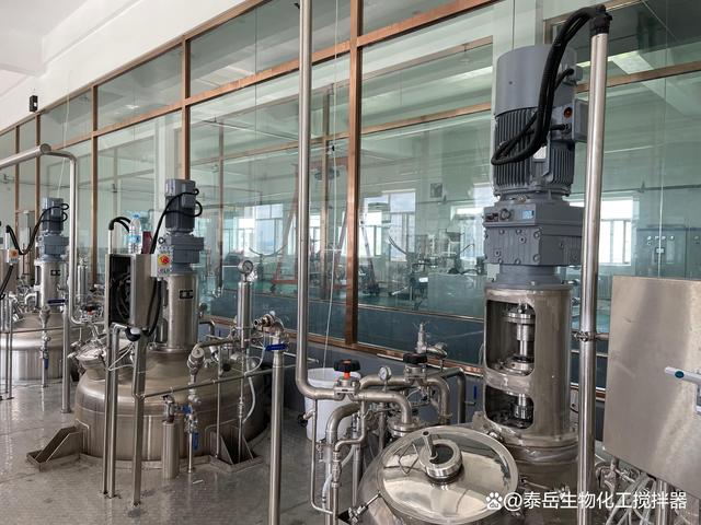 老边电加热反应釜溶解罐与微生物发酵罐 石家庄拓广机械设备厂赋能生物化工新篇章